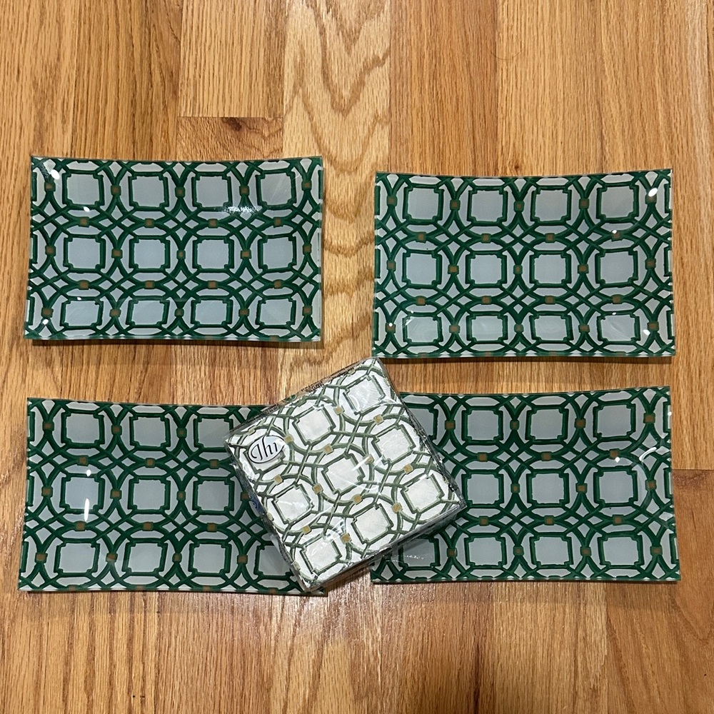 🎉HP🎉 NWT Set of 4 Appetizer Plates